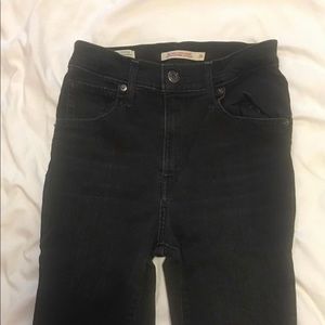 levi’s high waisted jeans